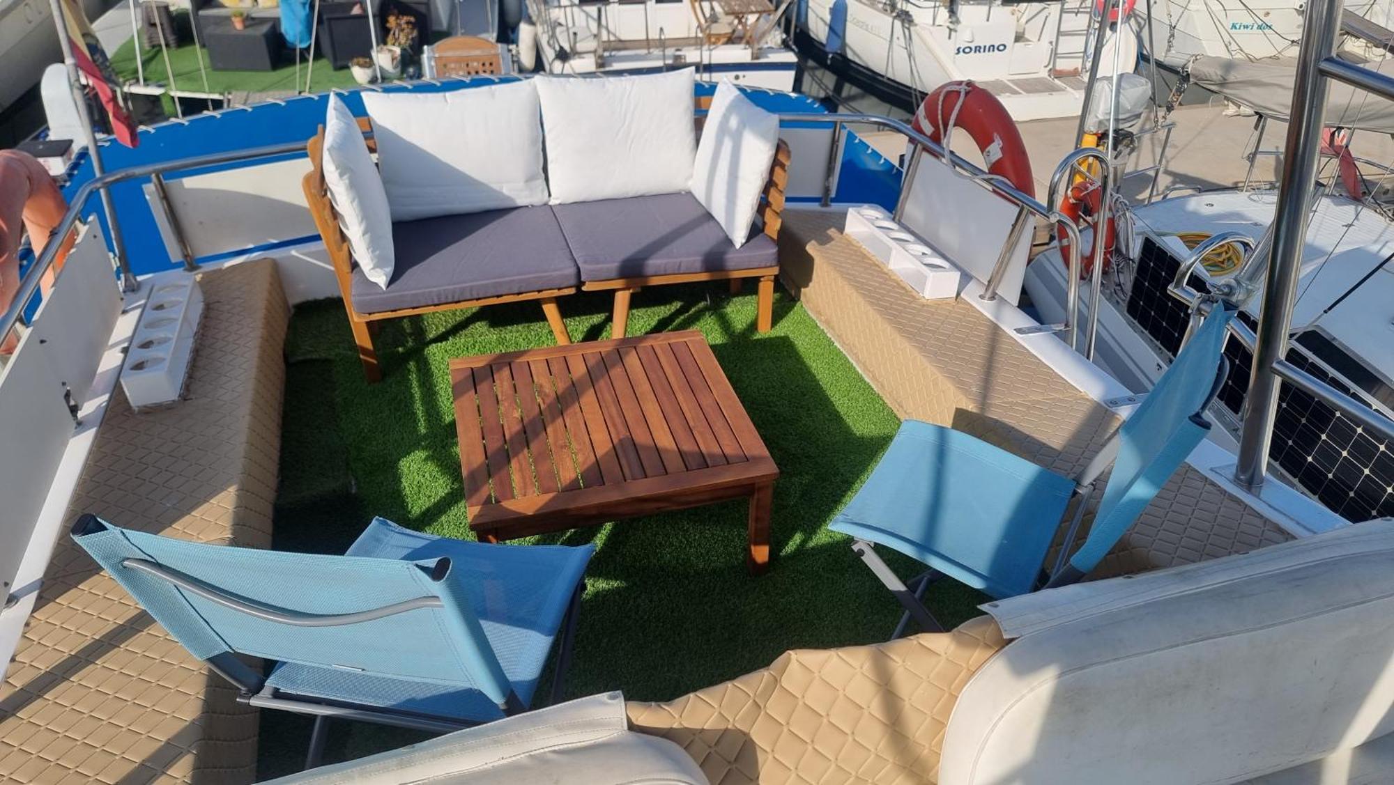 Beautiful And Comfy Boat In Barcelona With Boat Tour Option Ξενοδοχείο Εξωτερικό φωτογραφία