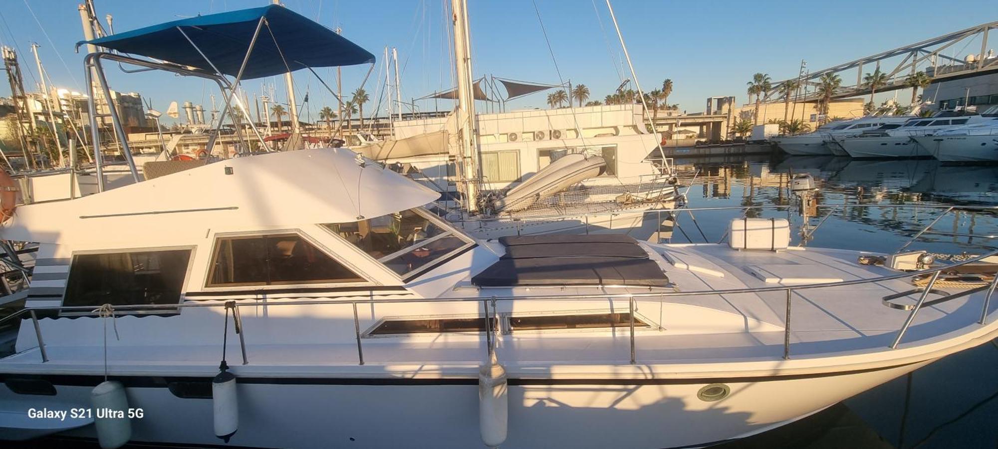 Beautiful And Comfy Boat In Barcelona With Boat Tour Option Ξενοδοχείο Εξωτερικό φωτογραφία